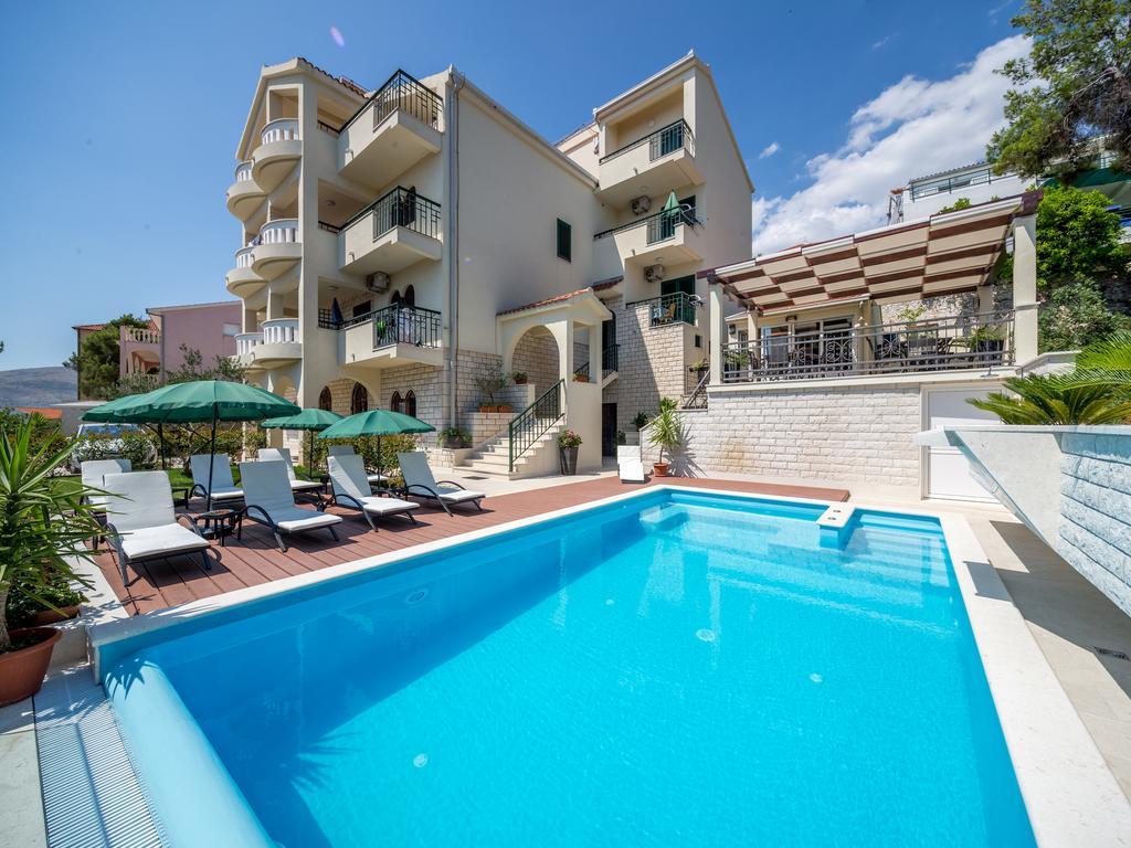Villa Fani - Apartments In Трогир Экстерьер фото