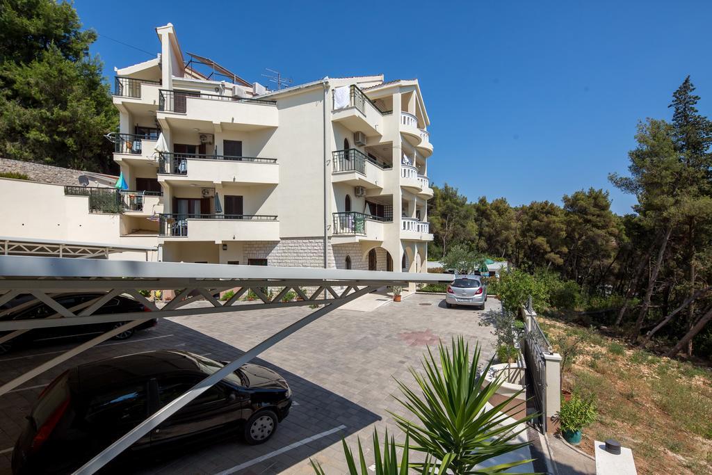 Villa Fani - Apartments In Трогир Экстерьер фото
