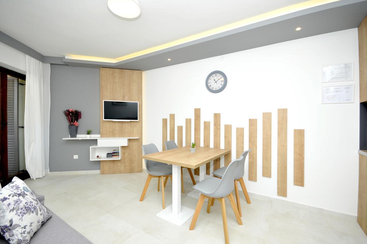 Villa Fani - Apartments In Трогир Экстерьер фото